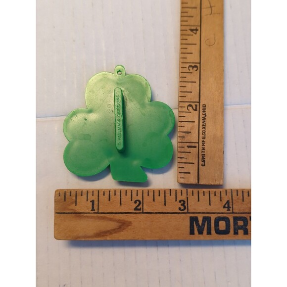 Hallmark Cards Shamrock Clover Cookie Cutter St. Patrick's Day Plastic 1979 Vtg - Picture 4 of 4